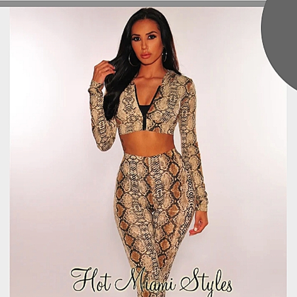 Hot Miami Style/ Two Piece, Snake Skin, Leggings and Cropped Zip Up Top